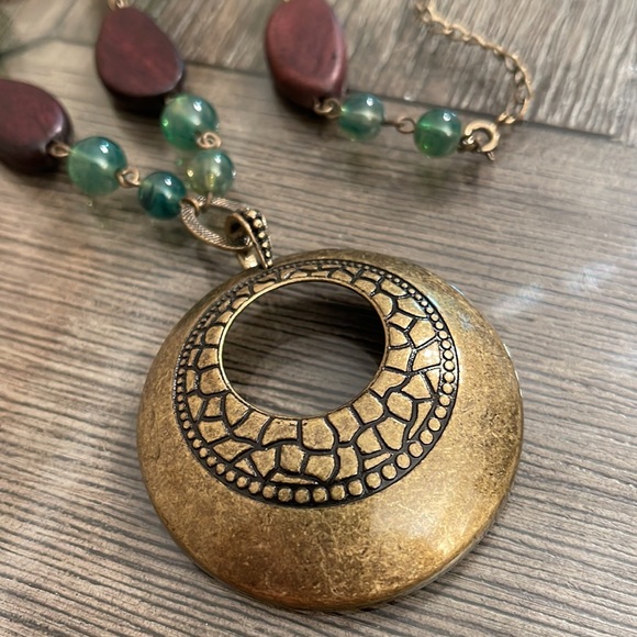Vintage Avon Brown Wood & Acrylic Green Beaded Necklace with Round Medallion - Picture 2 of 15
